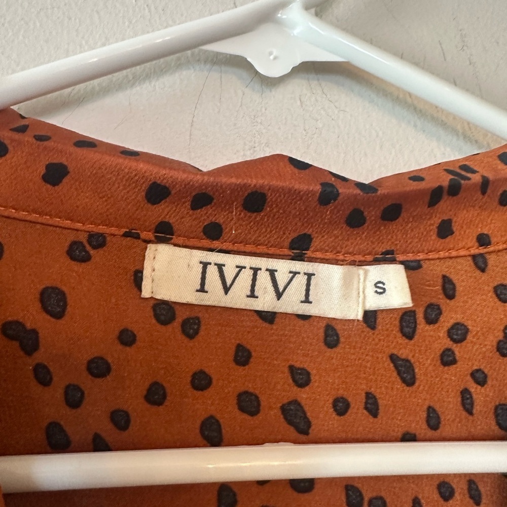 Women’s  Ivivi button up cheetah print dress top blouse S - Picture 2 of 2